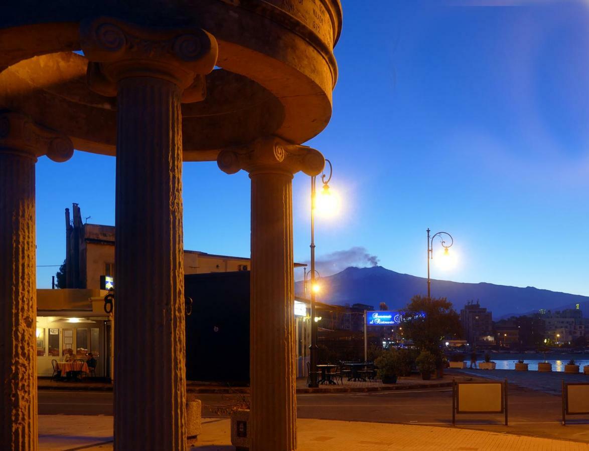 Hippocampus B&B Giardini Naxos Exterior foto