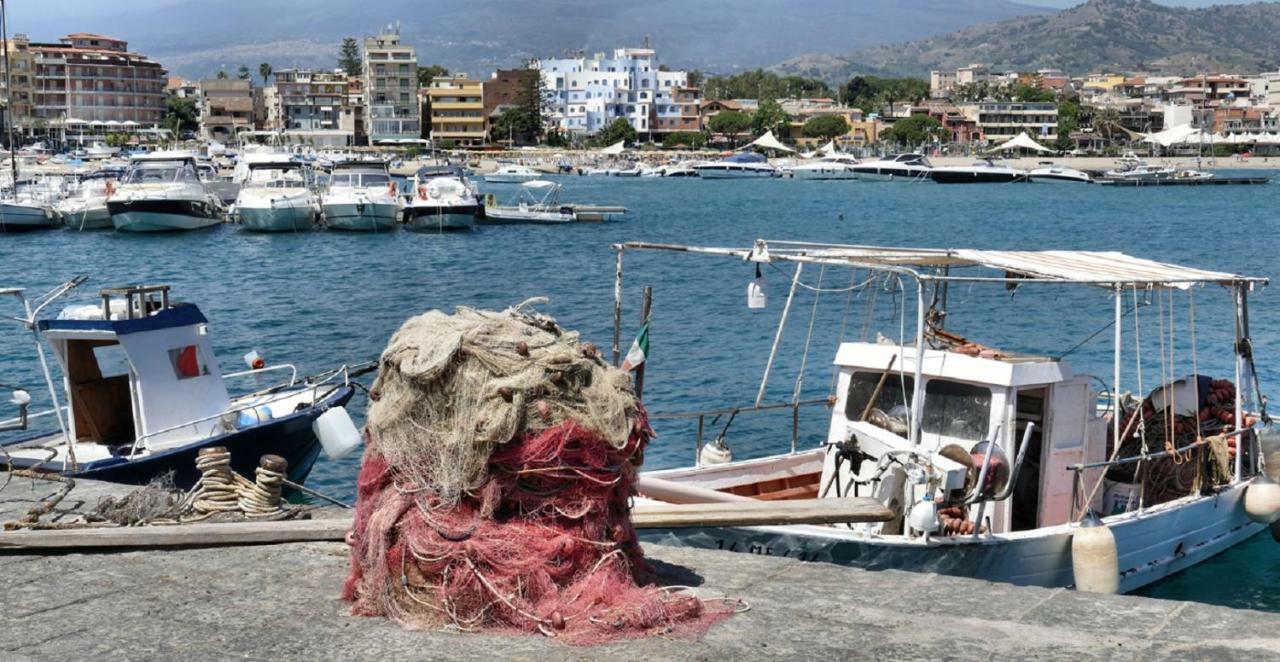 Hippocampus B&B Giardini Naxos Exterior foto